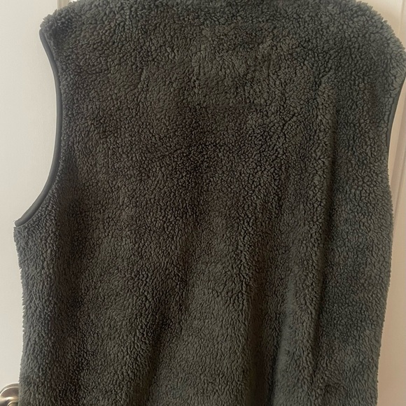 Women’s zip up Sherpa Vest 1XL - Picture 7 of 12